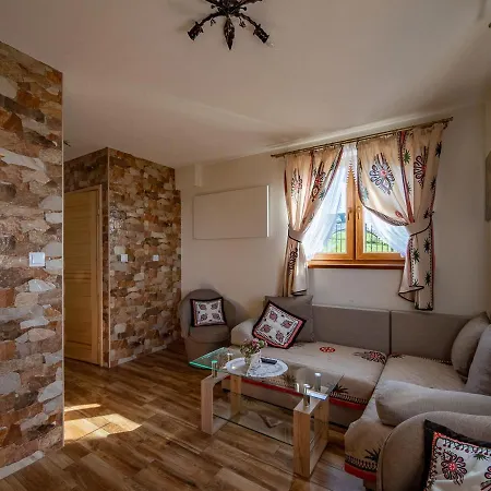 Goralowe & Chalet *